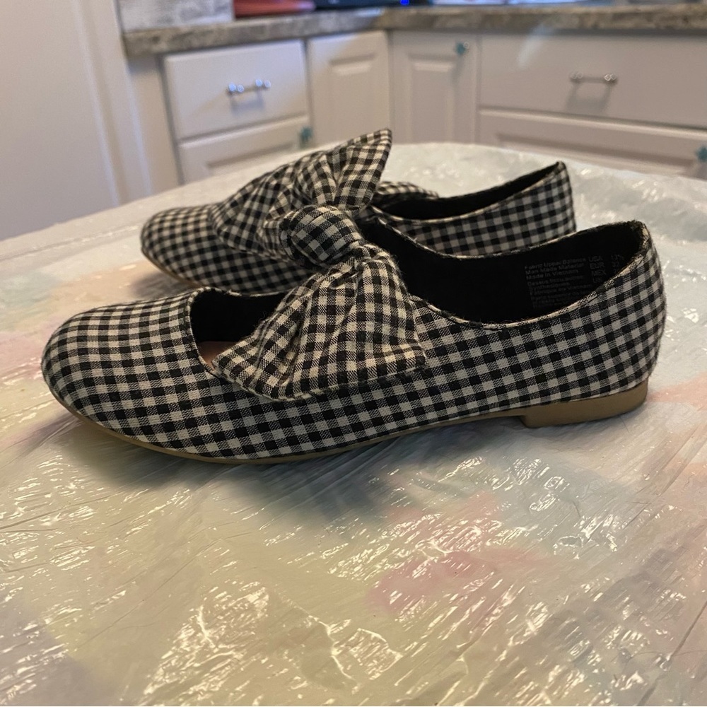 Minnie Mouse flats Bows black white checkered. SZ 13.5 Gently worn. - Picture 14 of 15